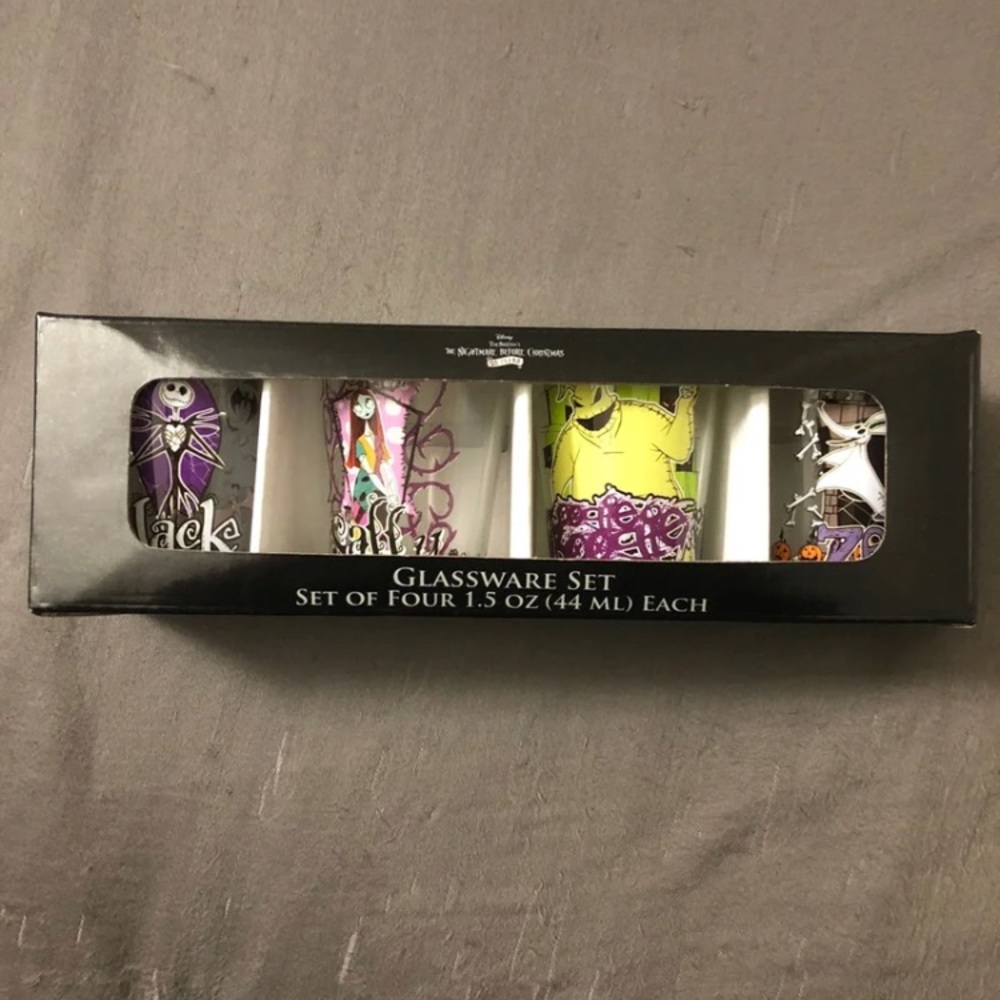 ❣️SOLD❣️4 Nightmare Before Christmas Shot Glass